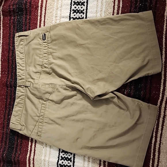 🔴 🔚🔜 SALE Volcom Khaki Shorts. - Picture 7 of 9